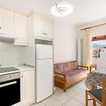 Olivea 3 Apartment *